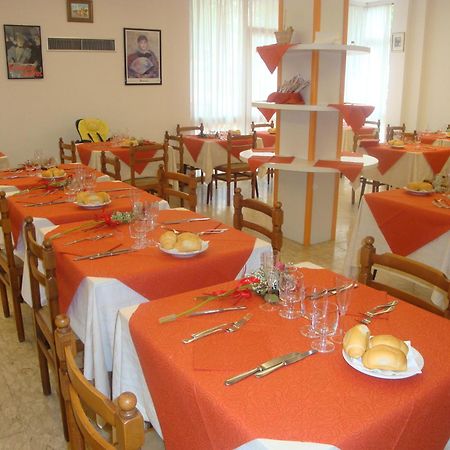 Hotel Graziana Riccione Esterno foto